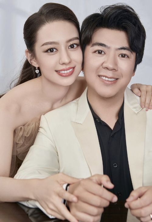 吉娜七夕前夜便秀恩愛,曬與郎朗貼臉同框,被贊越來越有夫妻相